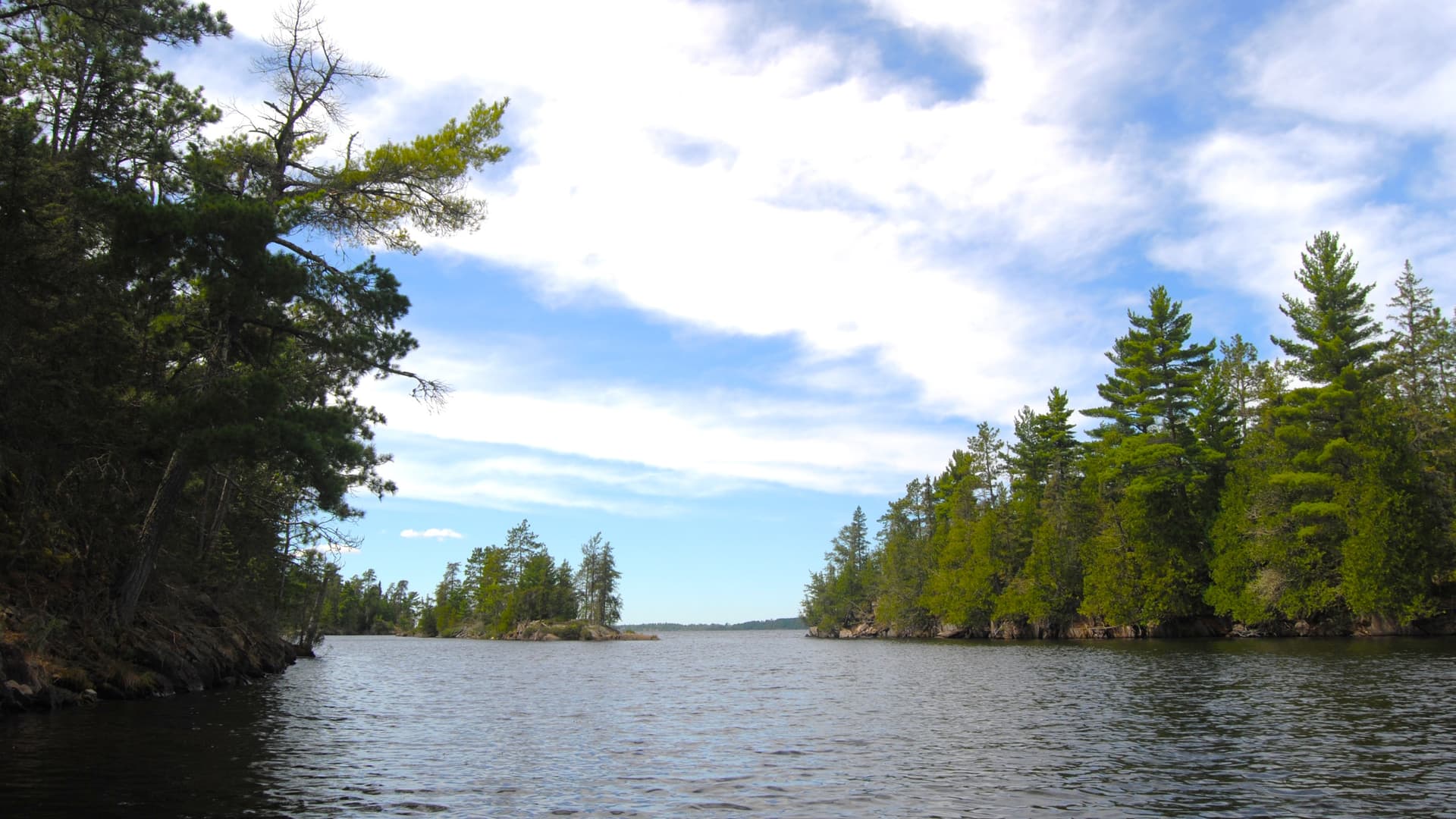 Voyageurs and Chisholm